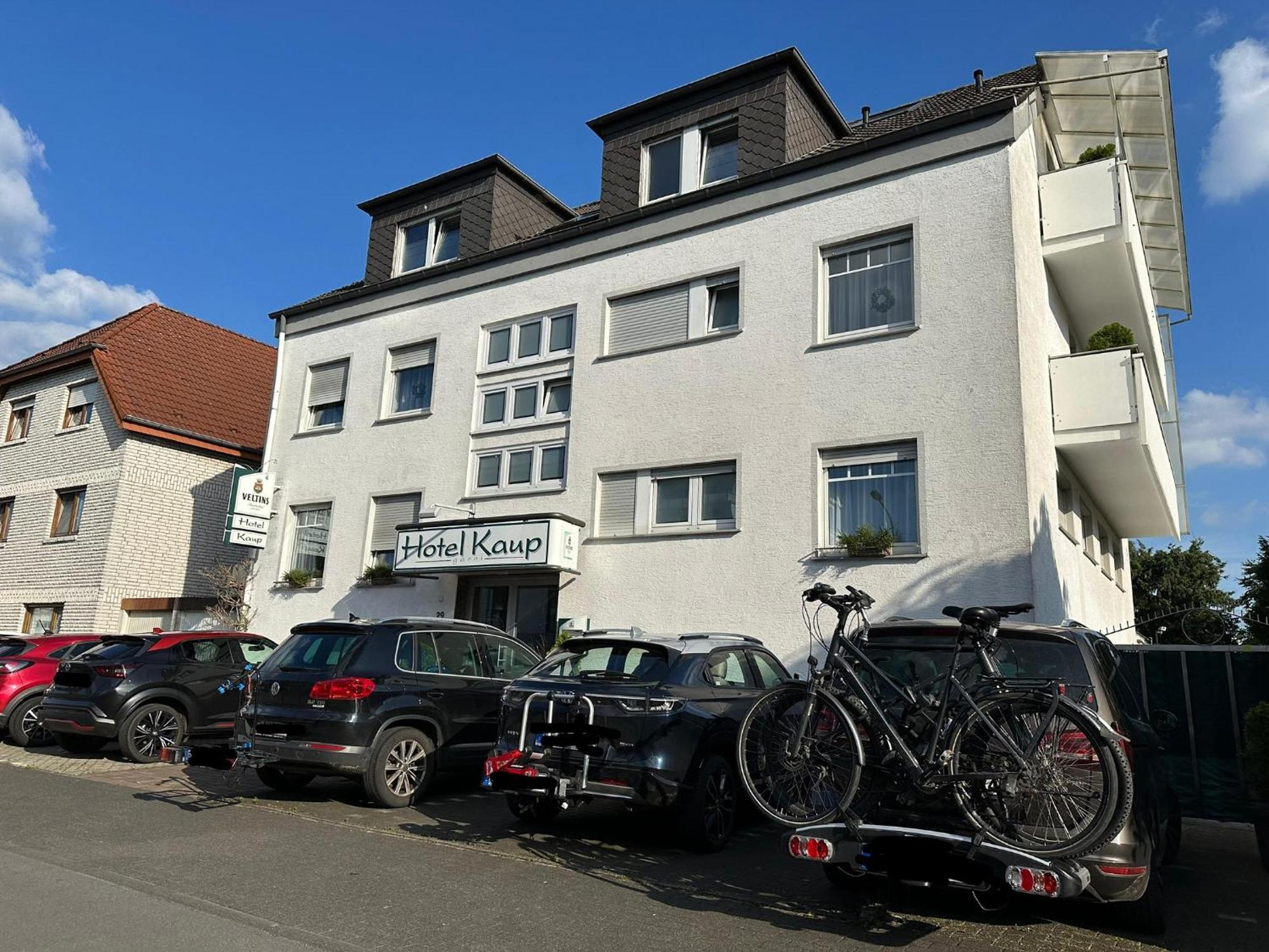Hotel Kaup Paderborn Bagian luar foto